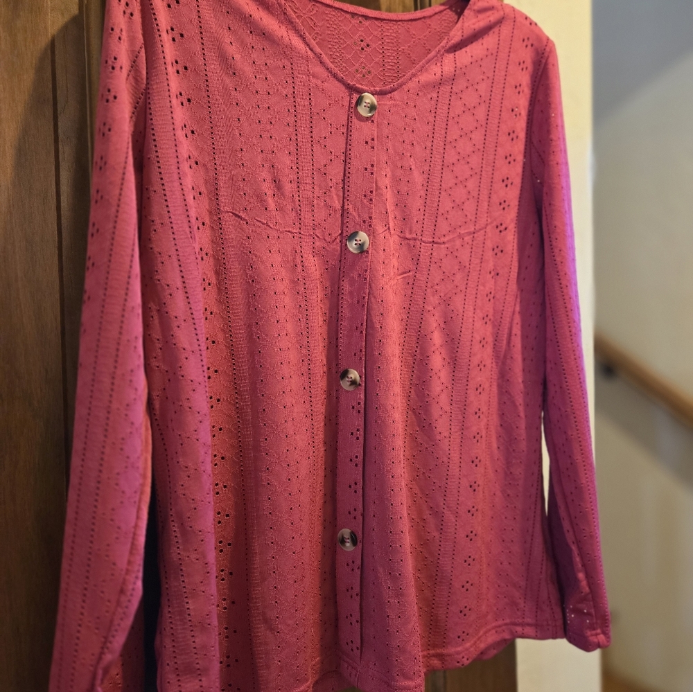Button front eyelet blouse - Picture 2 of 3